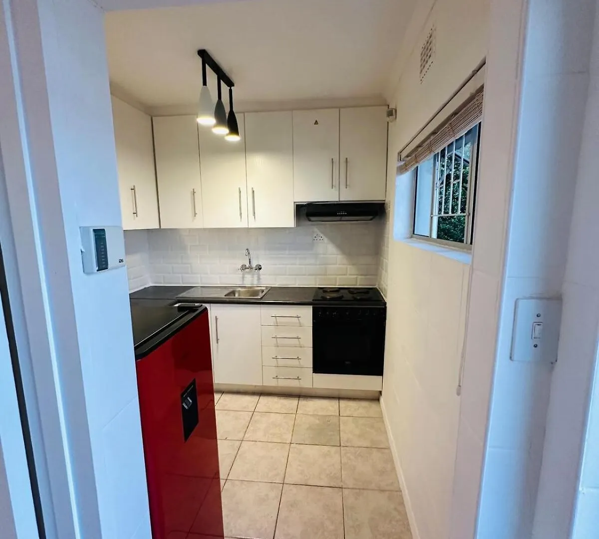 Artistic Elegance Apartment With Mountain Views Heathfield South Africa